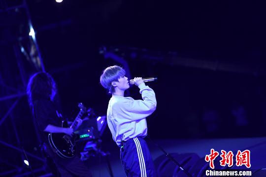 欧洲歌唱大赛拒绝中国_迪里拜尔谈歌唱：中国歌曲诠释篇_中国歌唱家