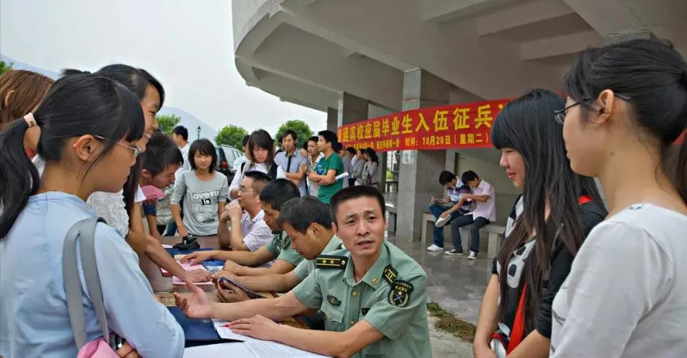 当兵好吗_当兵海军好还是空军好_高中当兵好还是大专当兵好