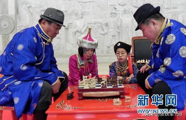 中国象棋与国际象棋在棋子行棋规则方面的区别有哪些，是否体现了中西方思维方式、文化上的不同？