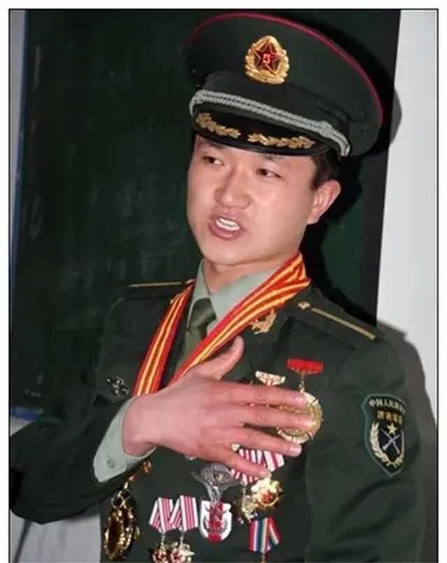 09年国际特种兵竞赛，河南小伙破世界纪录，打败欧美13支特种部队