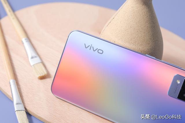 vivoS9对比红米K40Pro，1200元的价差在哪里？