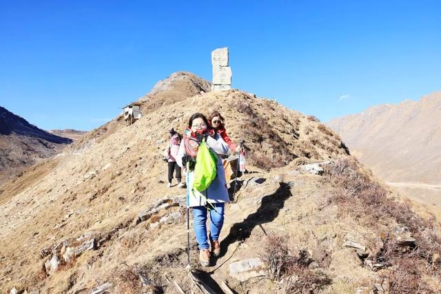 成都户外：为什么爬山，这个才是最好的诠释！7大好处太惊人了