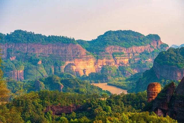 中国最值得去的100个5A景区，去过30个才不算辜负大好河山