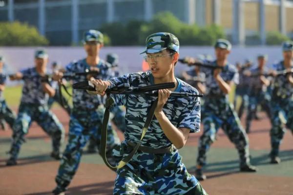 军训大片震撼上演！感受广东“后浪”的青春力量