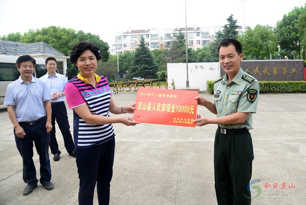 读大学好还是当兵好_当兵好不好_当兵大专去当兵不是高中去当兵好