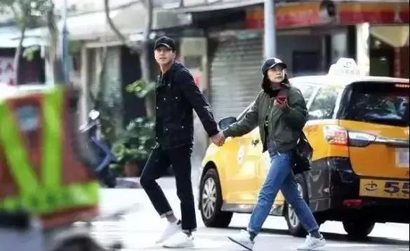 夏雨高圆圆_高圆圆夏雨怎么回事啊_夏雨放弃高圆圆