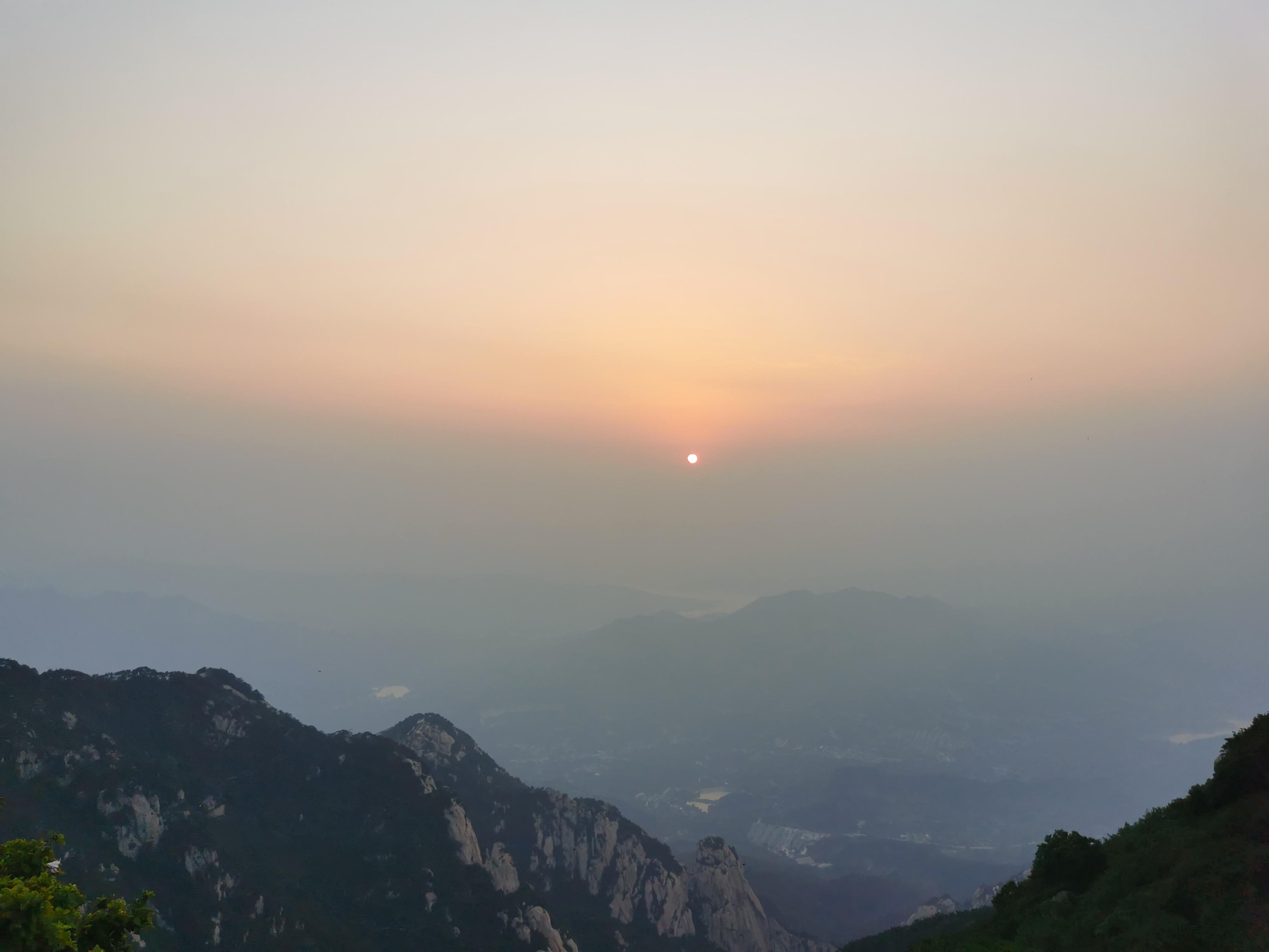 泰山到济南客车时刻表_济南到泰山_济南泰山大厦泰山宾馆突发火灾