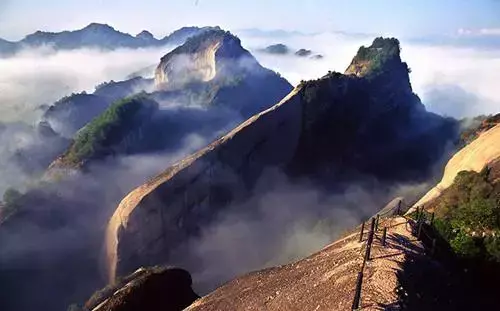 厦大学生去漳州旅游_去北京旅游有哪些景点?_漳州旅游必去十大景点