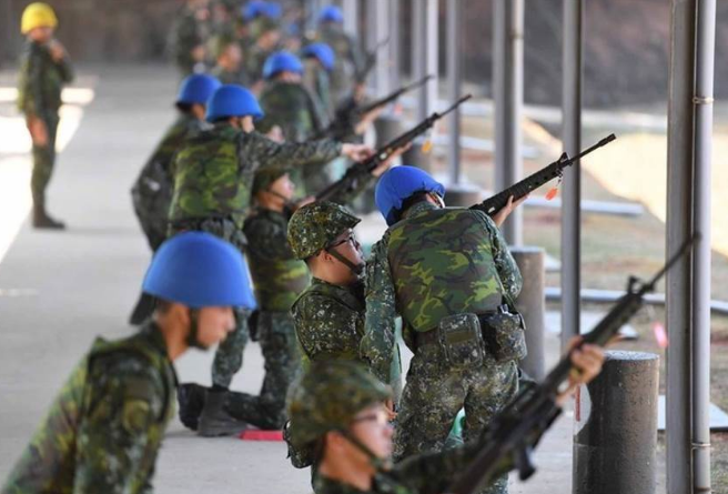 台湾服兵役_小五什么时候服的兵役_台湾兵役几年