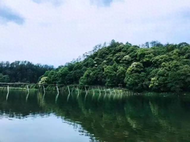 雨霁天青_雨霁天晴什么意思_霁雨天迥