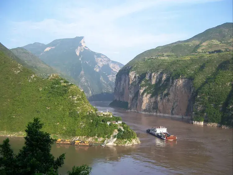 重庆周边有什么景区可以玩_重庆周边有什么好玩的地方和景区_重庆周边的旅游景区