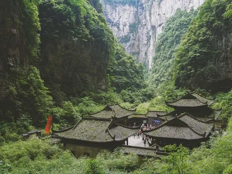 重庆周边有什么景区可以玩_重庆周边的旅游景区_重庆周边有什么好玩的地方和景区